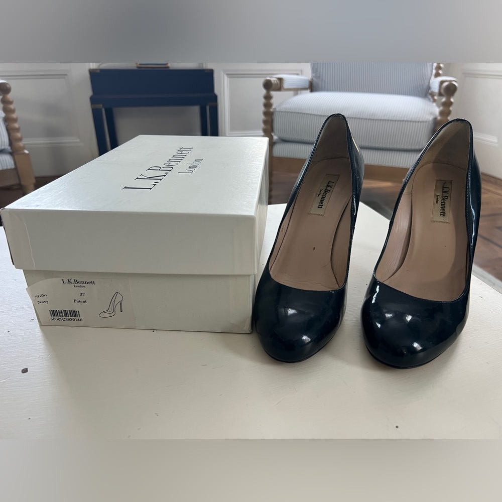 LK Bennett Navy Patent Pump “Shilo” size 37 with box